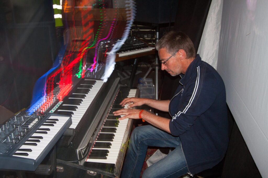 Mark Handlon Artist Spotlight: Mark Hand, Hartlepool – NE Volume
