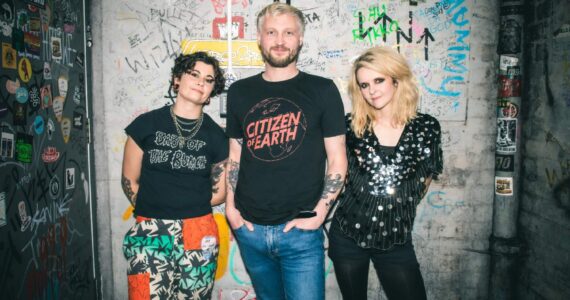 NE Volume Music Bar, The Subways